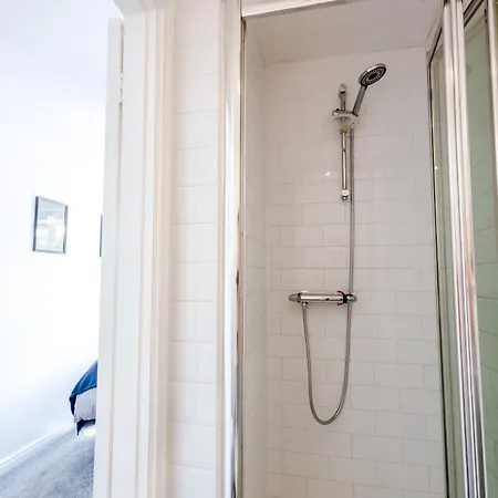 Feriehus Central 3Br House - Free Parking - Fast Wi-Fi Bristol