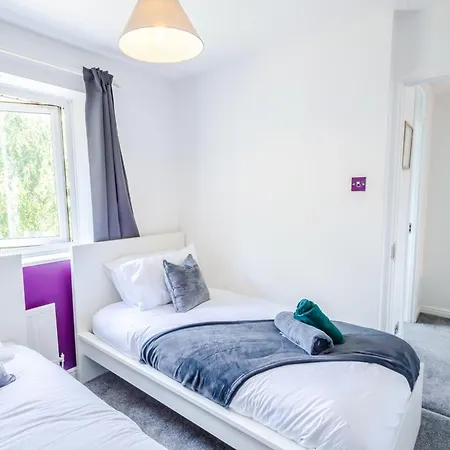 Central 3Br House - Free Parking - Fast Wi-Fi Feriehus Bristol