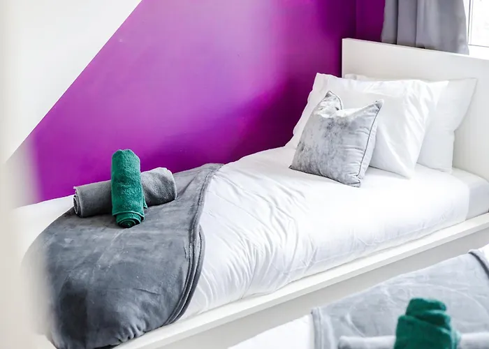 Σπίτι διακοπών Central 3Br House - Free Parking - Fast Wi-Fi- Smart Tv