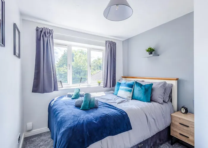 Central 3Br House - Free Parking - Fast Wi-Fi- Smart Tv Будинок відпочинку